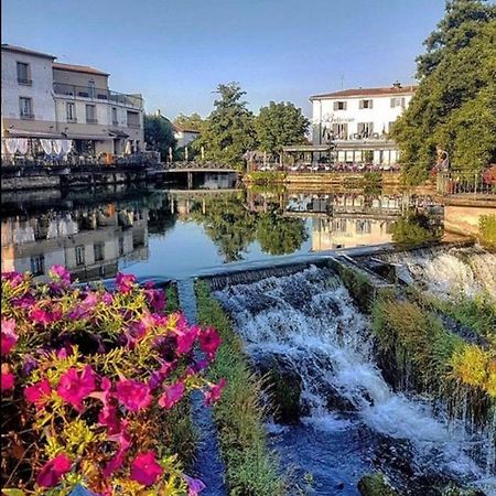 Appartement balcon sur la Sorgue à LʼIsle-sur-la-Sorgue Extérieur photo