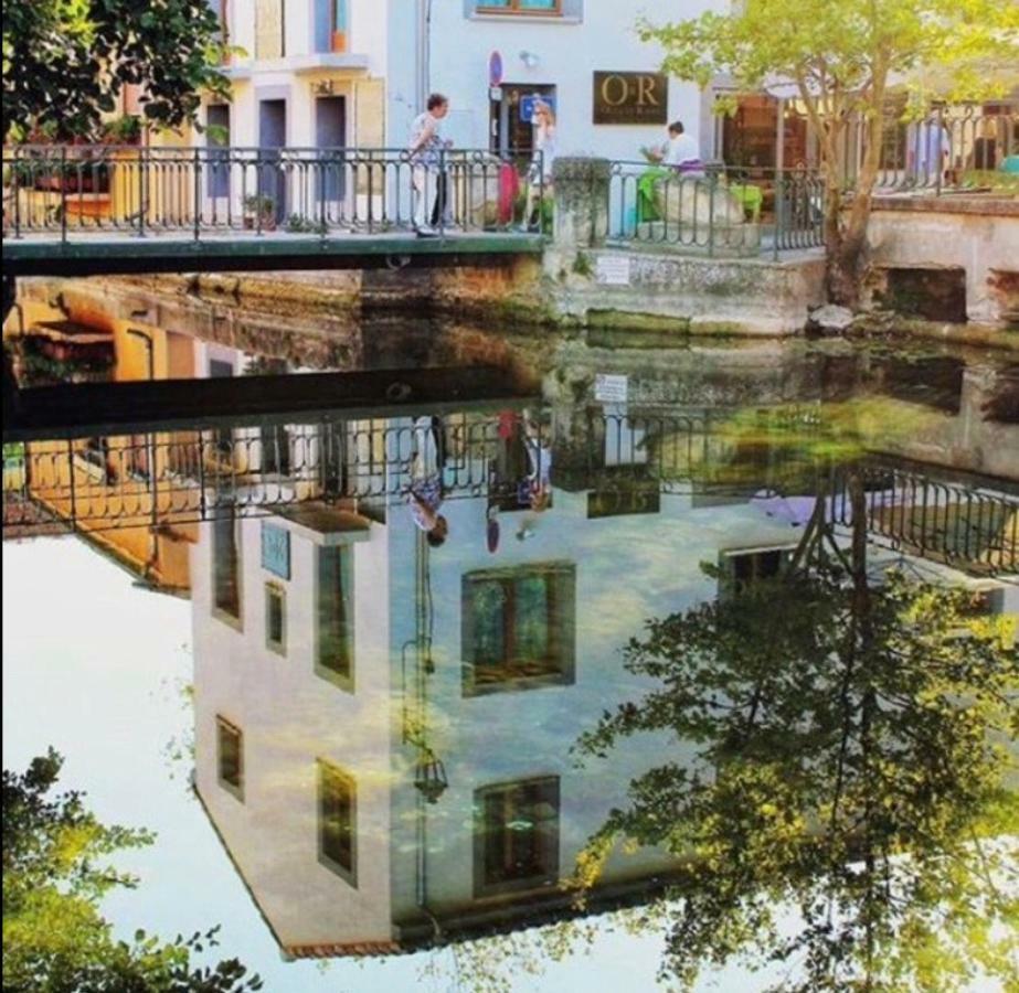 Appartement balcon sur la Sorgue à LʼIsle-sur-la-Sorgue Extérieur photo