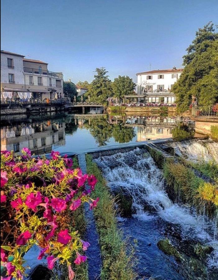 Appartement balcon sur la Sorgue à LʼIsle-sur-la-Sorgue Extérieur photo